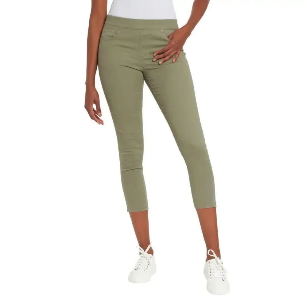 Gloria Vanderbilt Women’s Crop Length Mid-Rise Pull-On Pants Green, Size 8 EUC